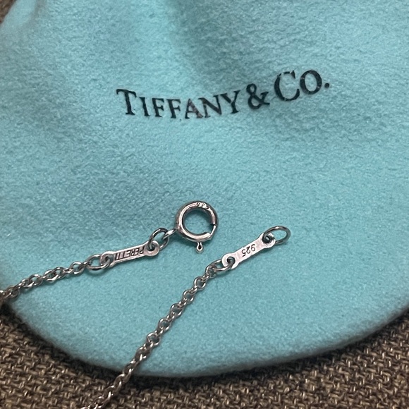Tiffany & Co. Elsa Peretti Triple open heart necklace - Picture 3 of 5